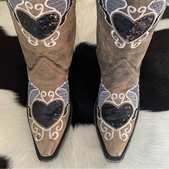 SOLD CORRAL Boots Sequin Heart Wings Mid Calf Snip Toe Cowgirl Cowboy Boot 6.5 - Picture 5 of 11